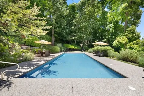 30 Angell Court Warwick RI 02889