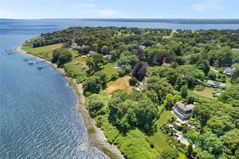 30 Angell Court Warwick RI 02889
