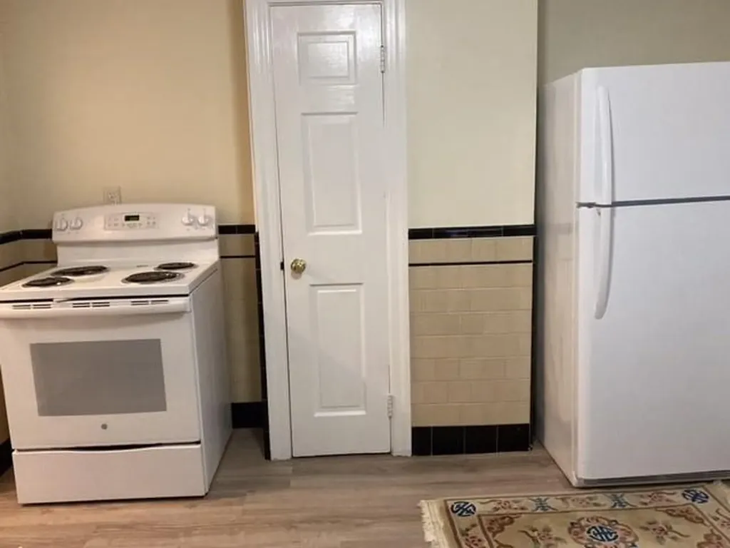 285 Knollwood Avenue Cranston RI 02910