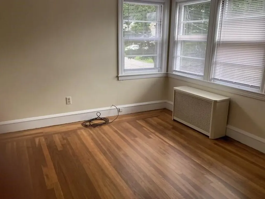285 Knollwood Avenue Cranston RI 02910