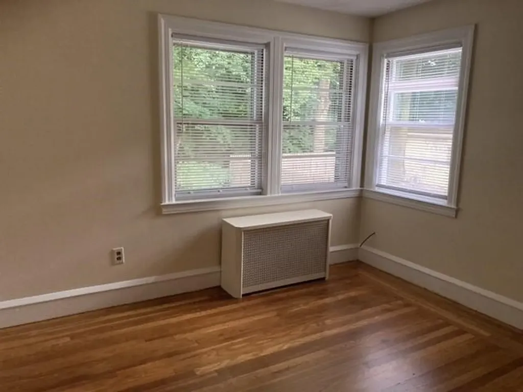 285 Knollwood Avenue Cranston RI 02910