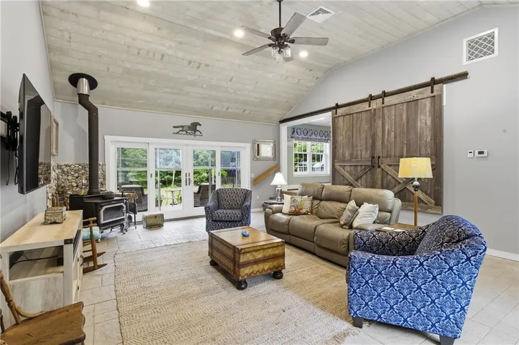 134 Auburn Drive Charlestown RI 02813