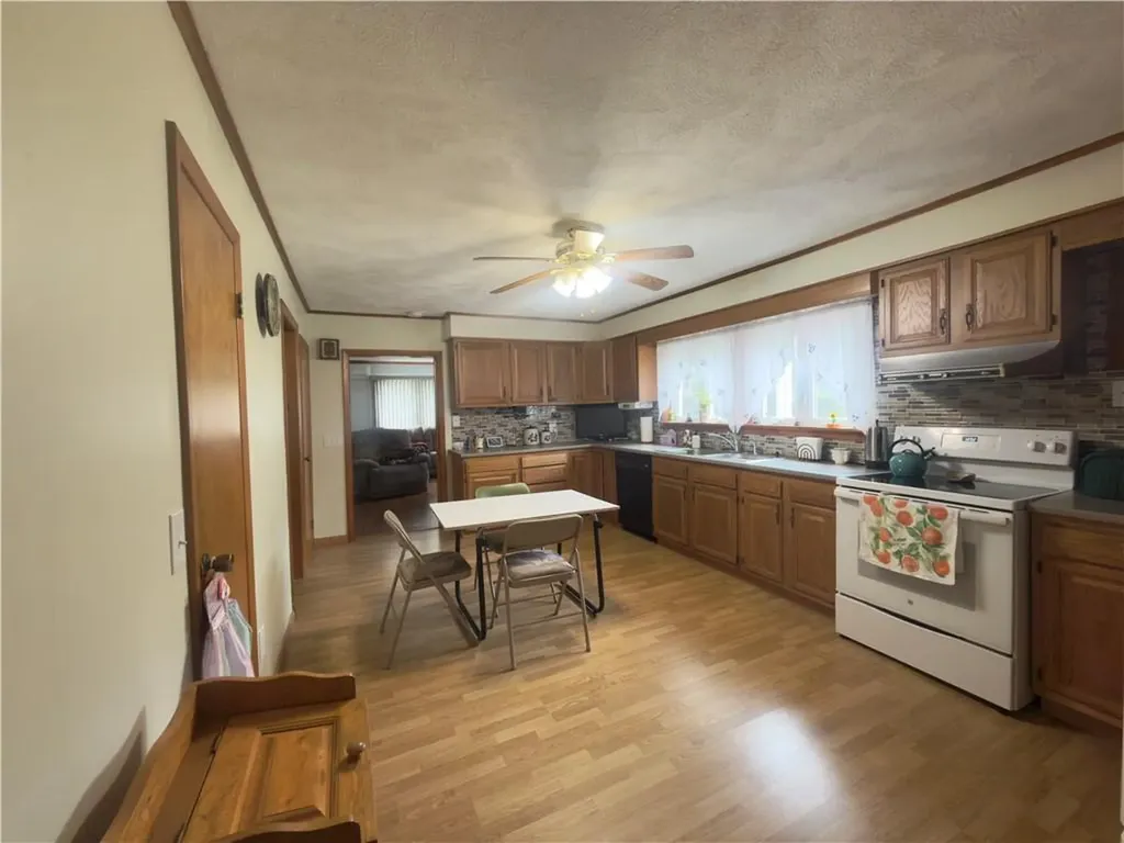 1264 Chopmist Hill Road Scituate RI 02857