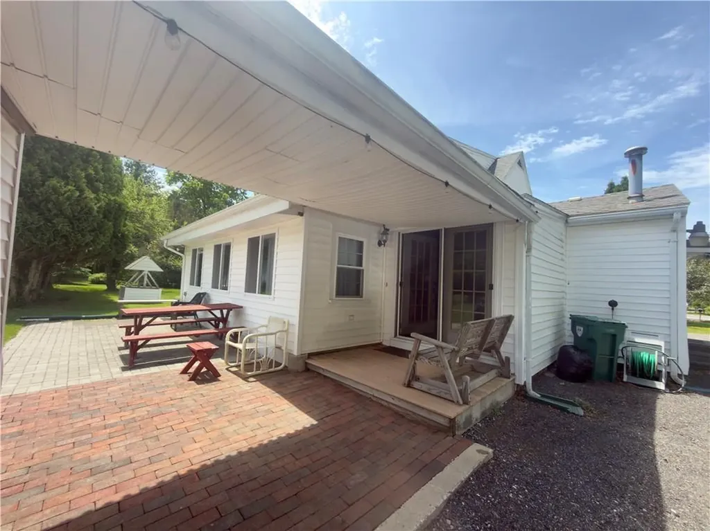 1264 Chopmist Hill Road Scituate RI 02857