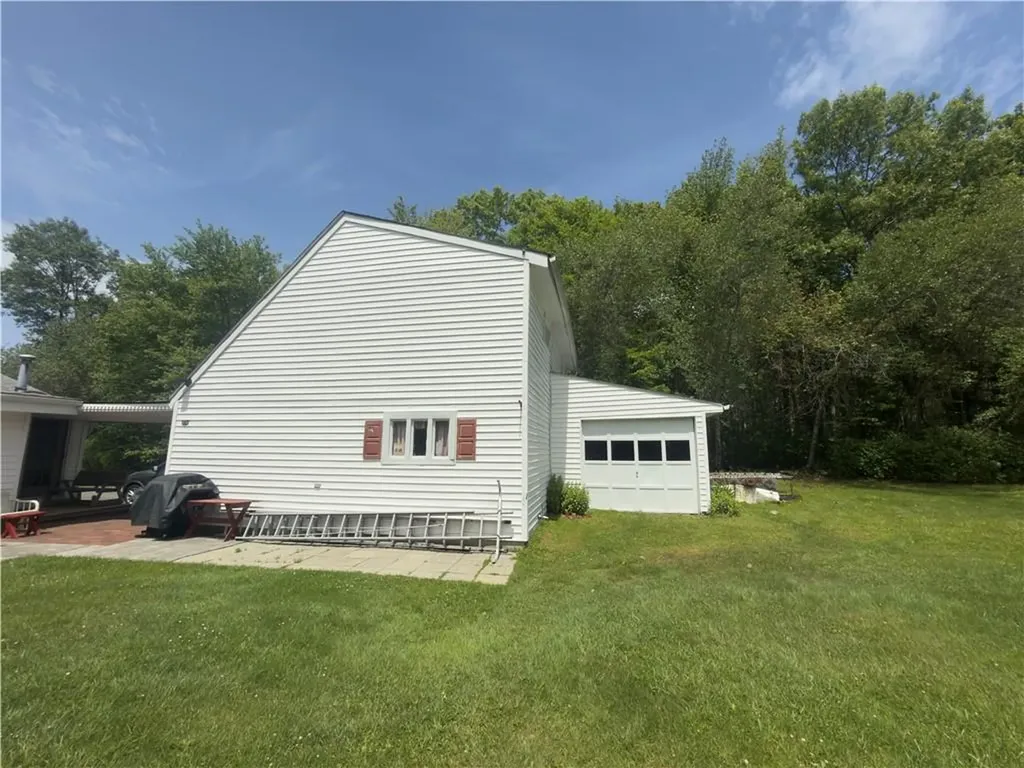 1264 Chopmist Hill Road Scituate RI 02857
