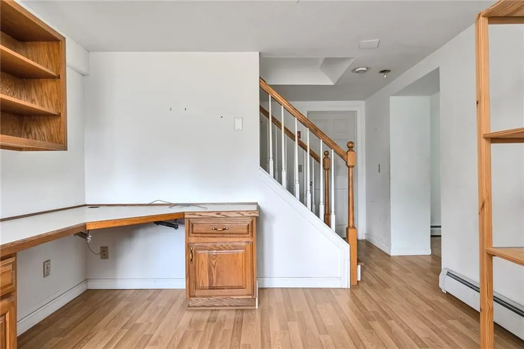 84 East Shore Road Narragansett RI 02882