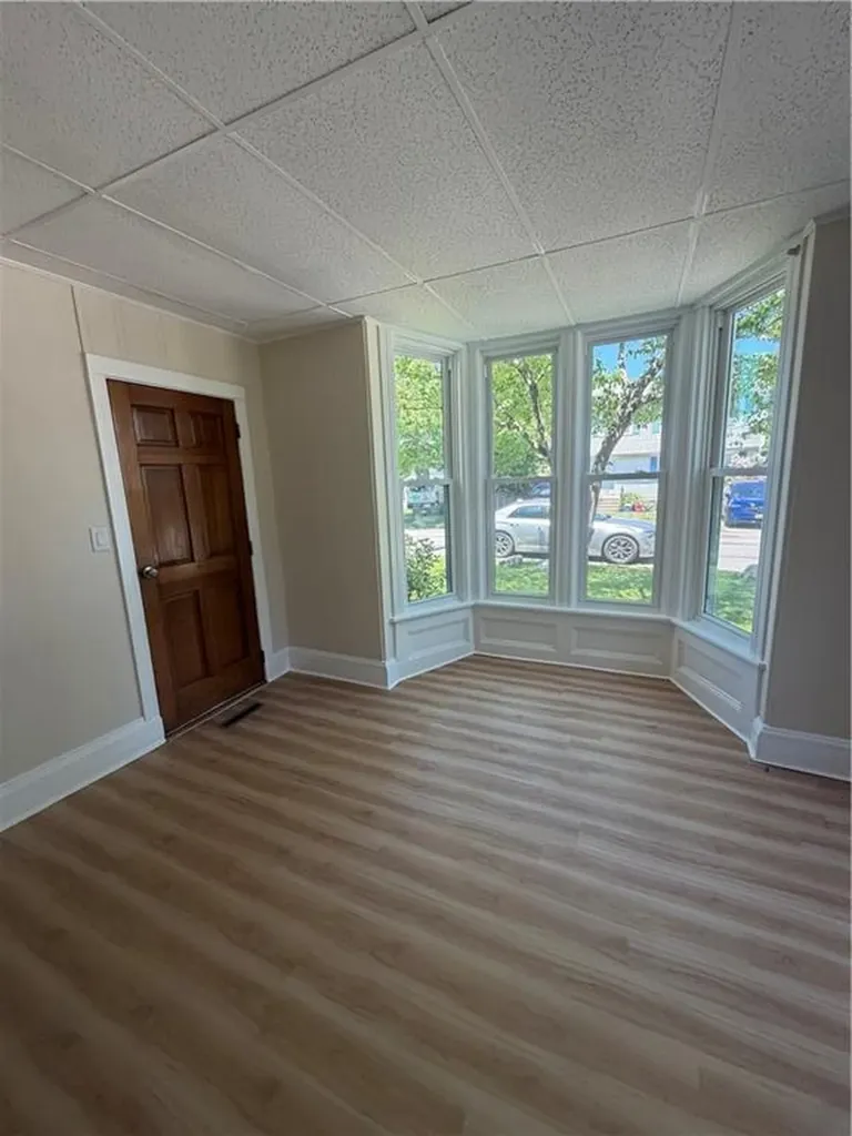 126 Washington Street Warwick RI 02888