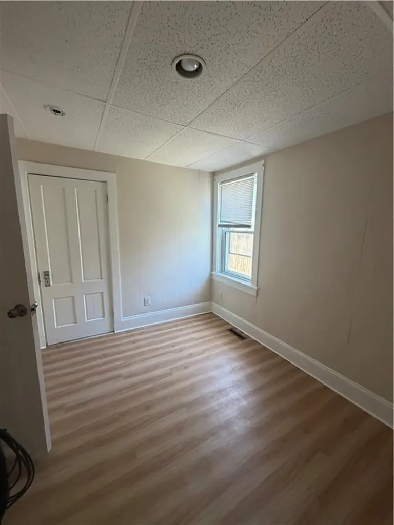 126 Washington Street Warwick RI 02888
