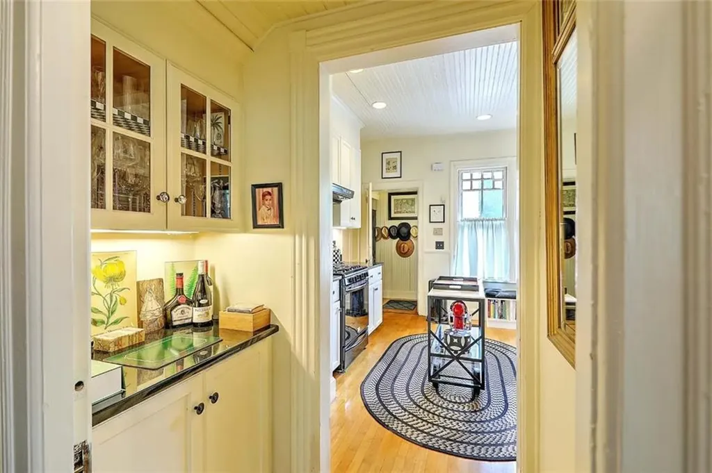 26 Diman Place Providence RI 02906