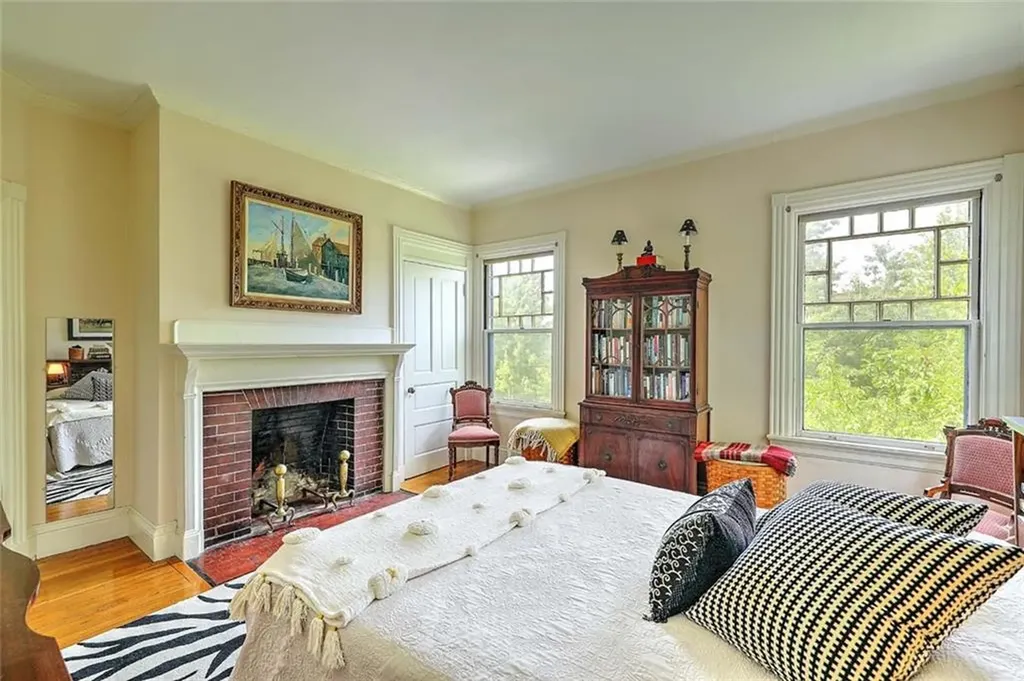 26 Diman Place Providence RI 02906