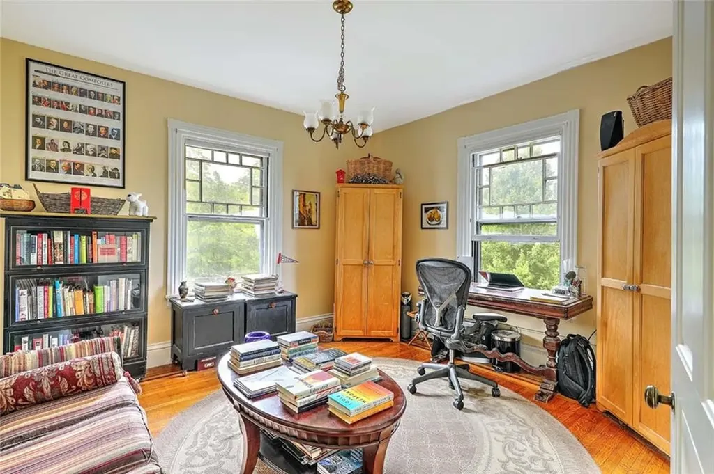 26 Diman Place Providence RI 02906