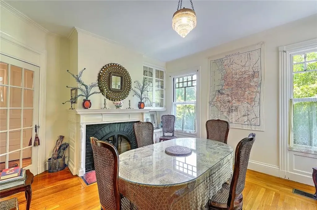 26 Diman Place Providence RI 02906