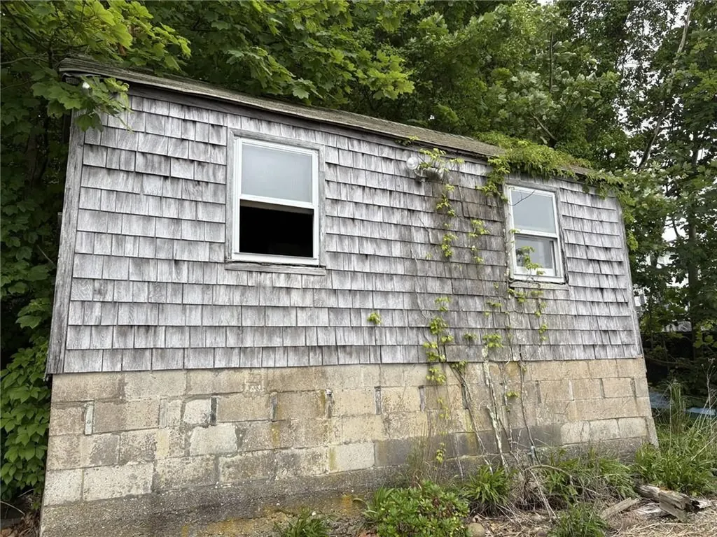 351 County Road Barrington RI 02806
