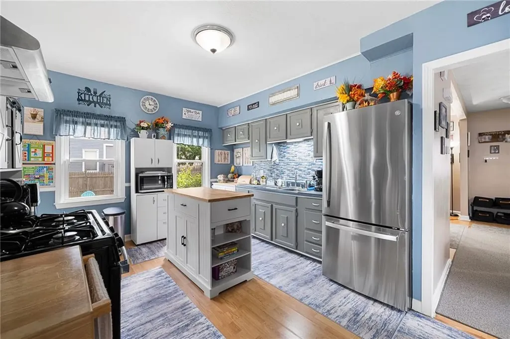 56 Cottage Street Warwick RI 02886