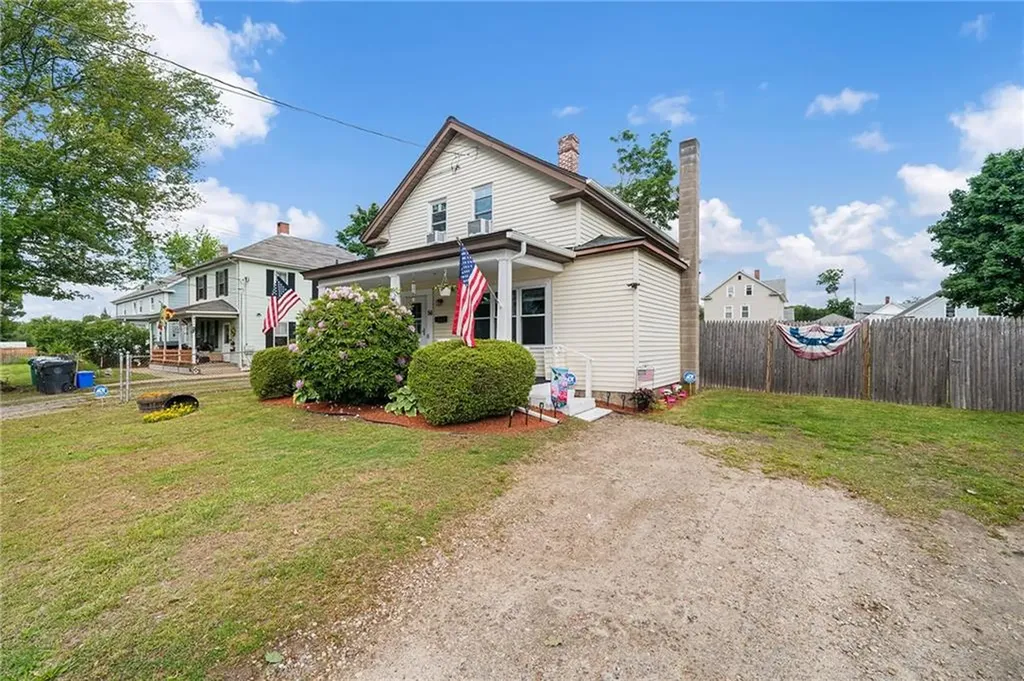 56 Cottage Street Warwick RI 02886