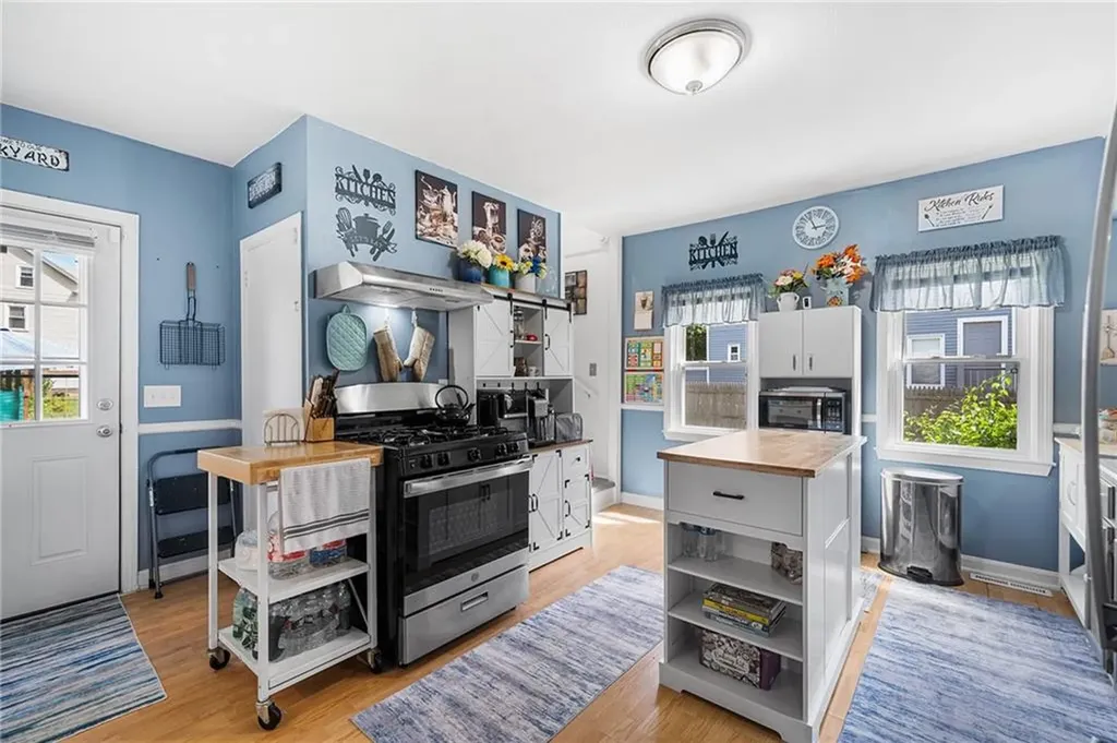 56 Cottage Street Warwick RI 02886