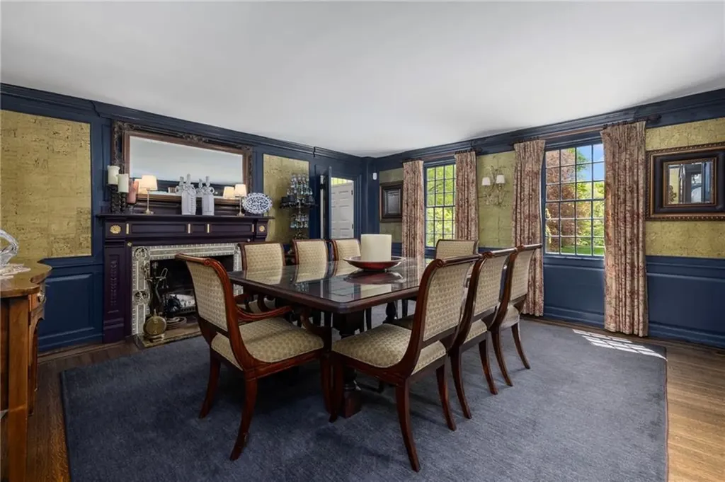 57 Old Forge Road Warwick RI 02818