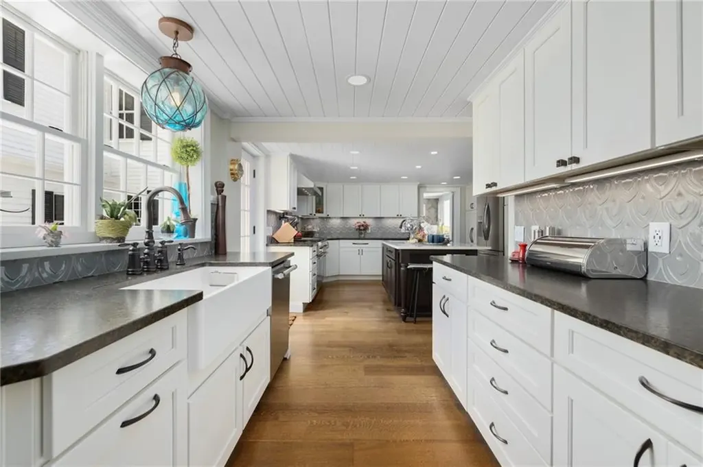57 Old Forge Road Warwick RI 02818