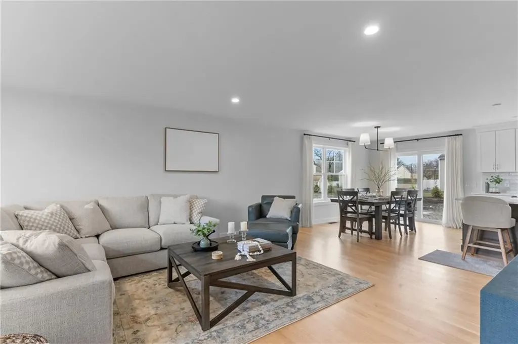 48 Child Lane Warwick RI 02886