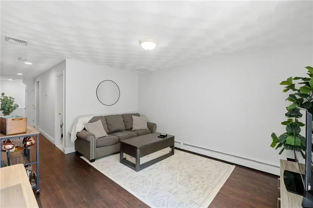 20 Stony Lane North Kingstown RI 02852