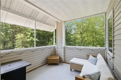 20 Stony Lane North Kingstown RI 02852
