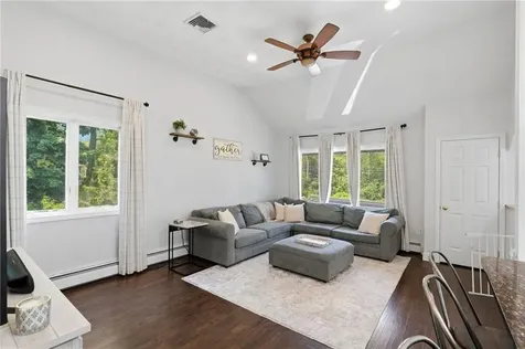 20 Stony Lane North Kingstown RI 02852