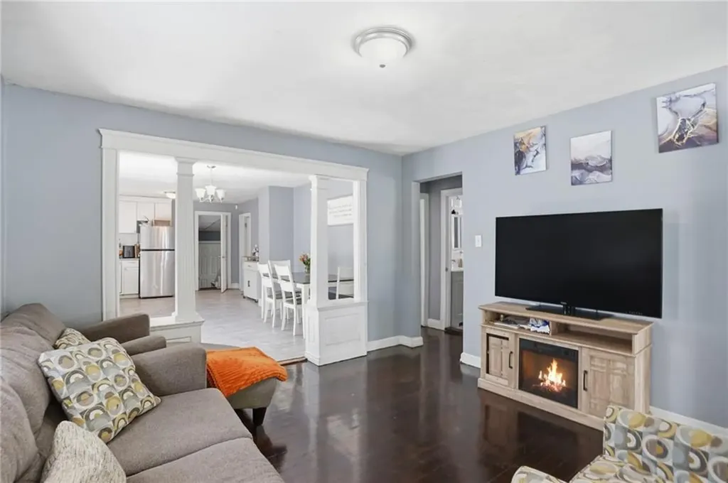 132 Roger Williams Avenue Providence RI 02907