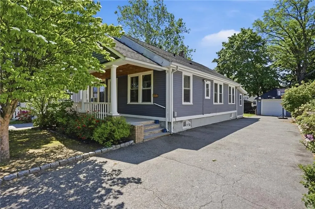 132 Roger Williams Avenue Providence RI 02907