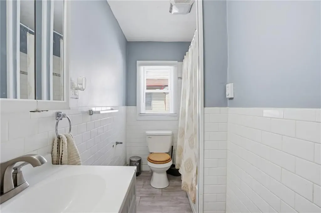 132 Roger Williams Avenue Providence RI 02907