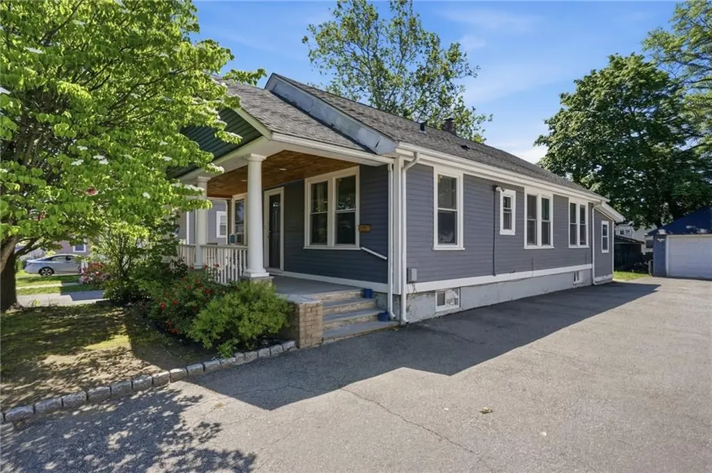 132 Roger Williams Avenue Providence RI 02907