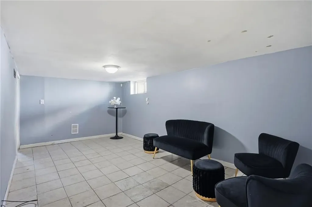 132 Roger Williams Avenue Providence RI 02907