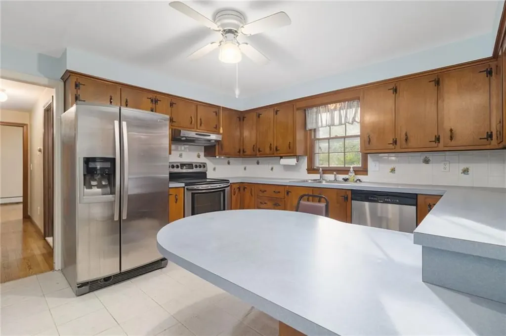 350 Essex Road North Kingstown RI 02852