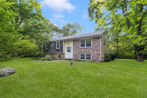 350 Essex Road North Kingstown RI 02852
