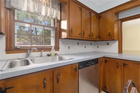350 Essex Road North Kingstown RI 02852