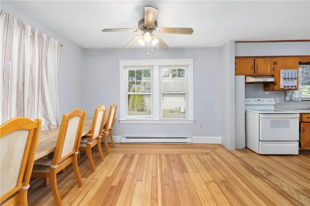 68 Covel Circle Warwick RI 02888