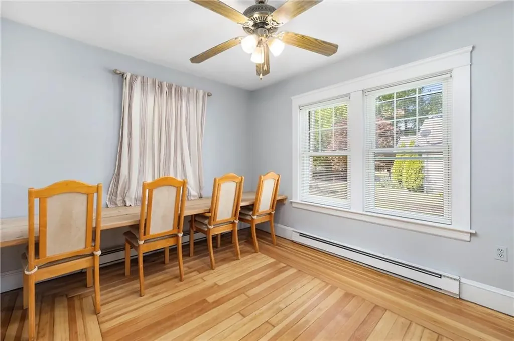 68 Covel Circle Warwick RI 02888