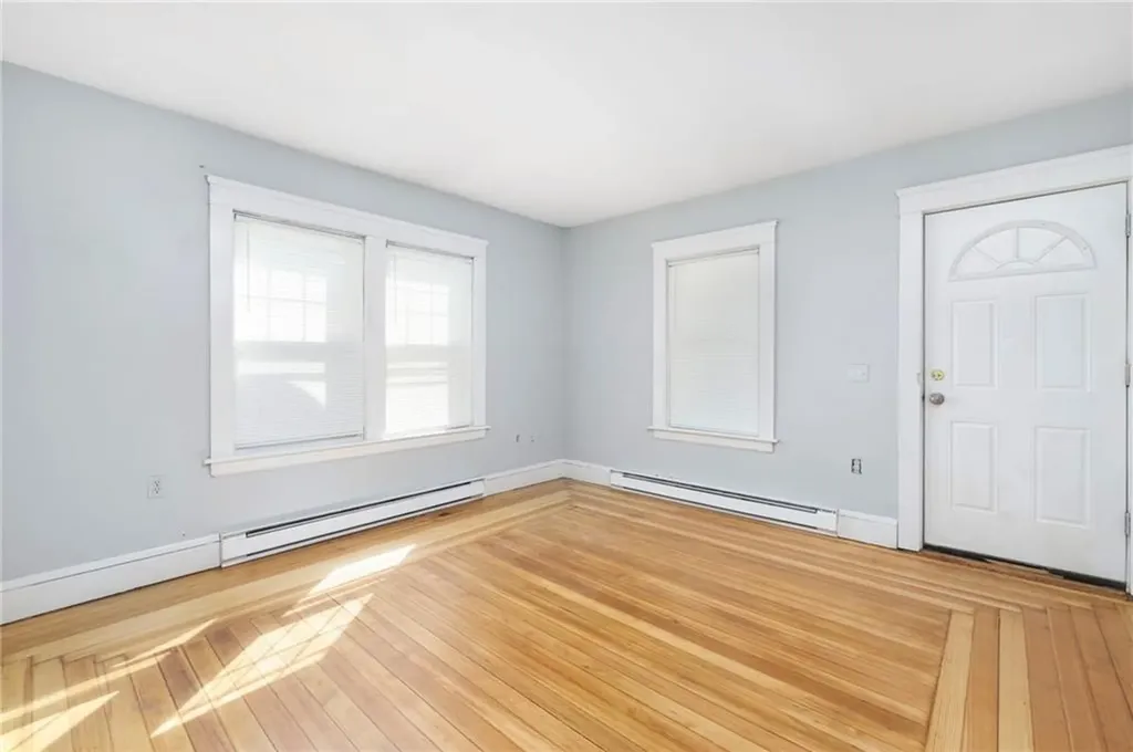 68 Covel Circle Warwick RI 02888