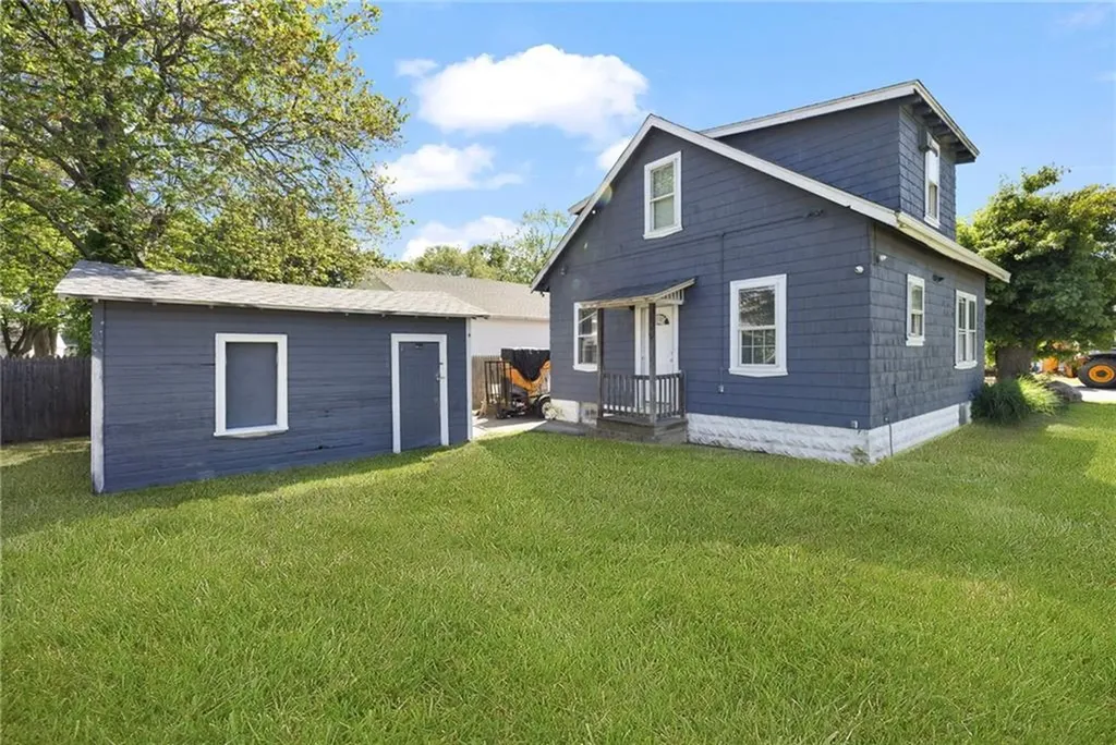 68 Covel Circle Warwick RI 02888