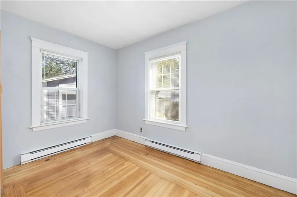 68 Covel Circle Warwick RI 02888
