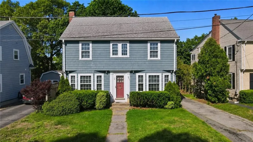 12 Fairview Avenue Lincoln RI 02865