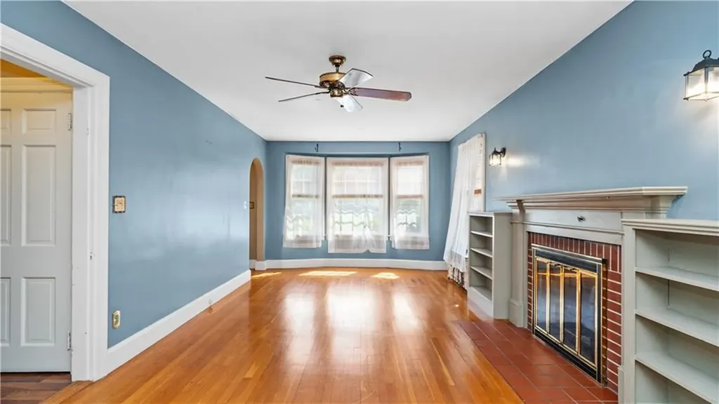 12 Fairview Avenue Lincoln RI 02865