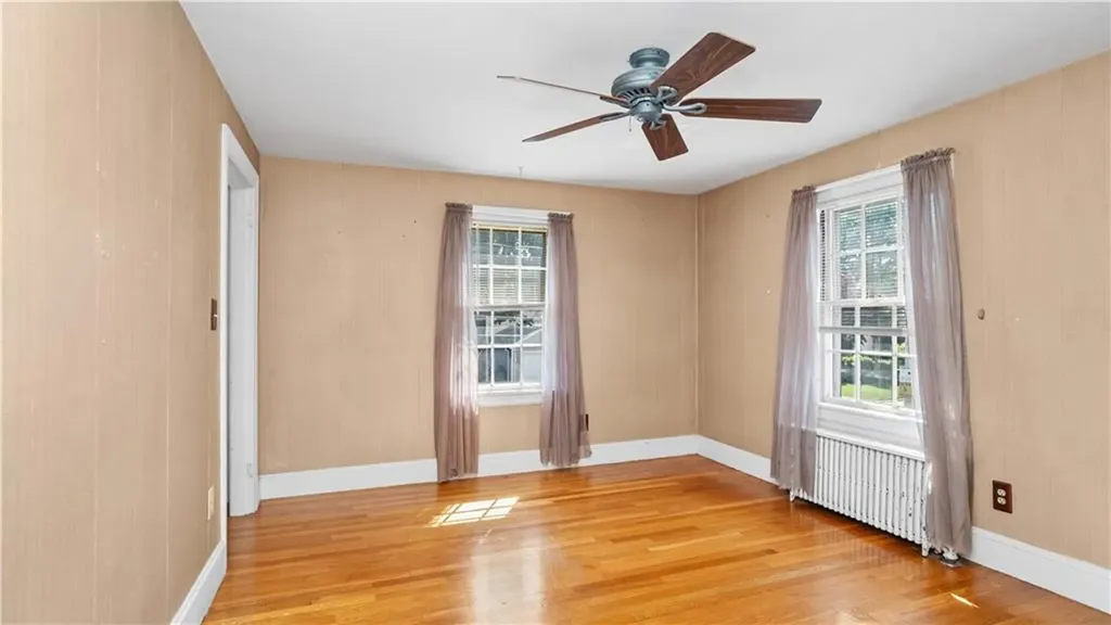 12 Fairview Avenue Lincoln RI 02865