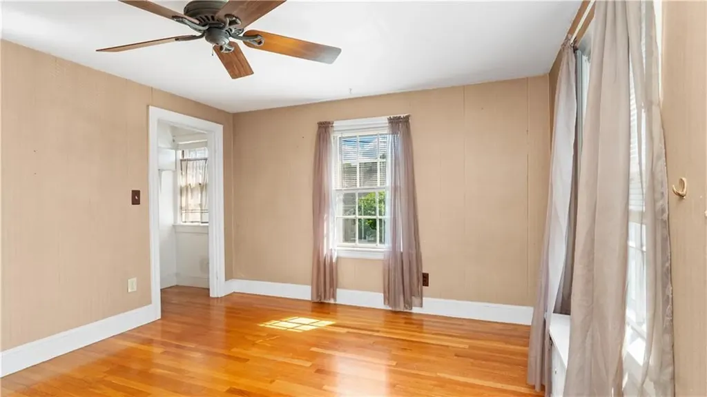 12 Fairview Avenue Lincoln RI 02865