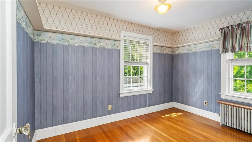 12 Fairview Avenue Lincoln RI 02865