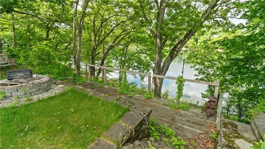 12 Fairview Avenue Lincoln RI 02865