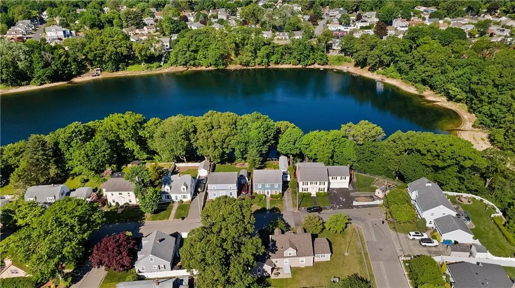 12 Fairview Avenue Lincoln RI 02865