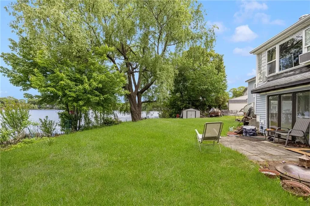 432 Lake Shore Drive Warwick RI 02889