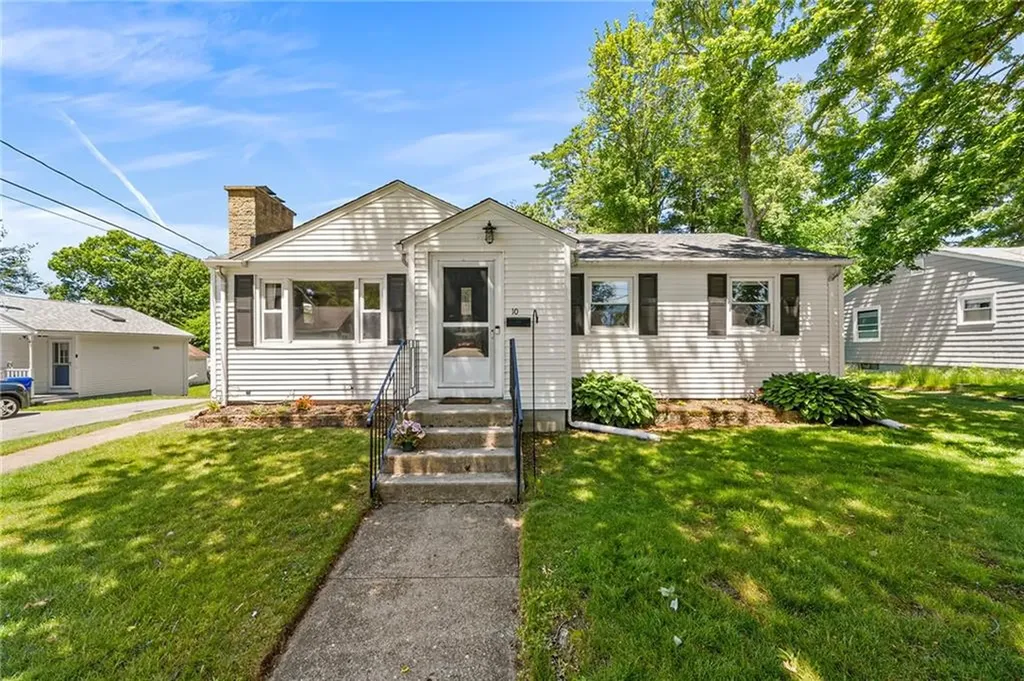 10 Craigie Street North Providence RI 02911