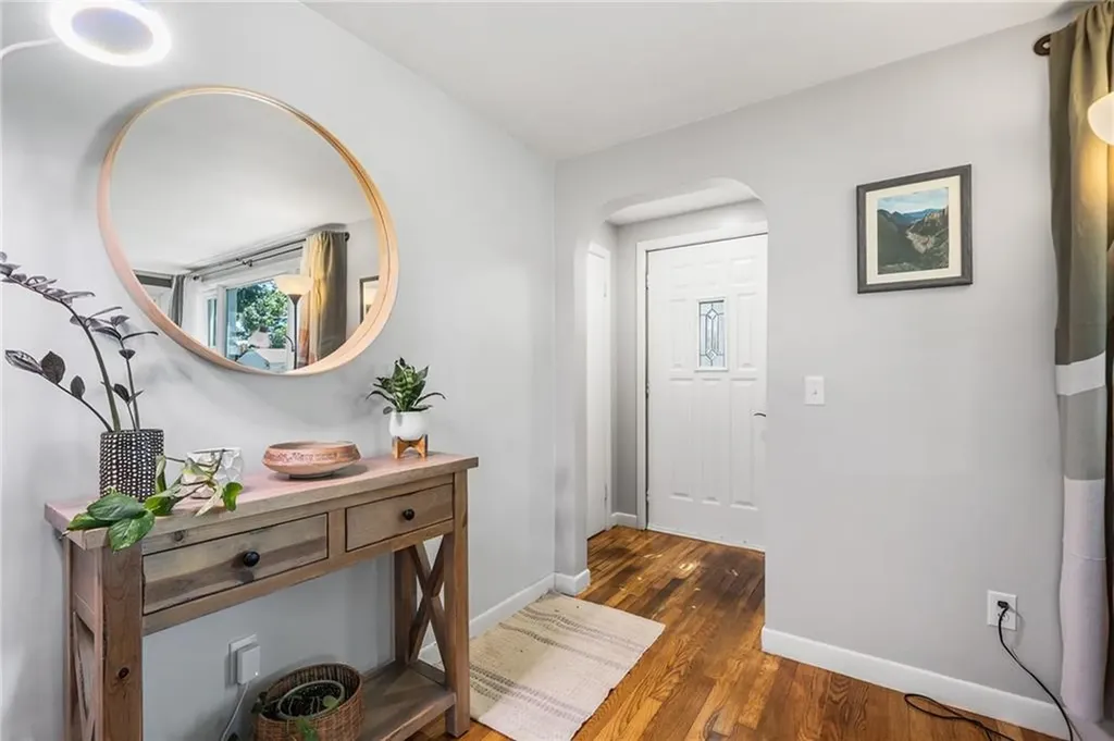 10 Craigie Street North Providence RI 02911