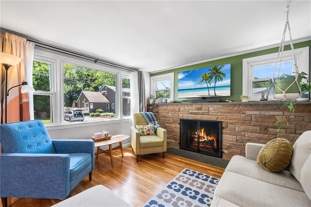 10 Craigie Street North Providence RI 02911